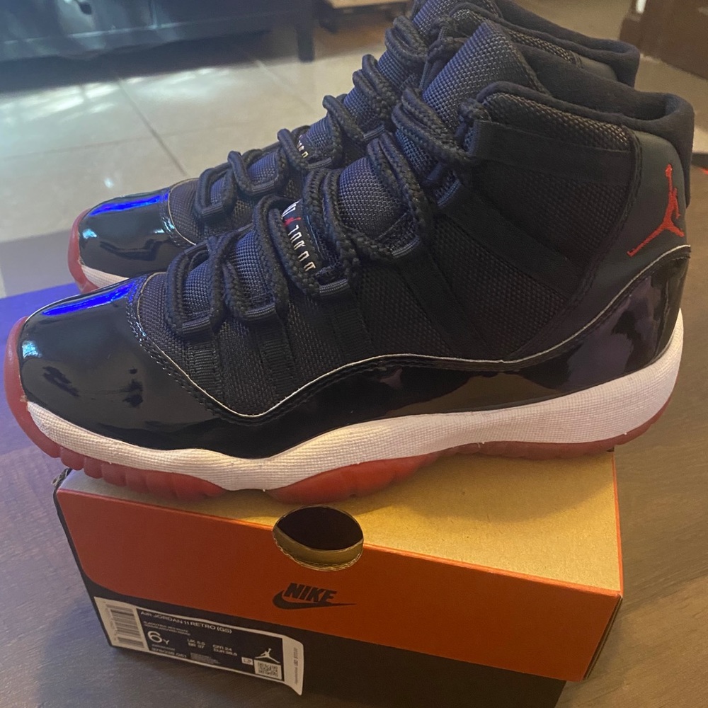 Jordan 11 Bred
